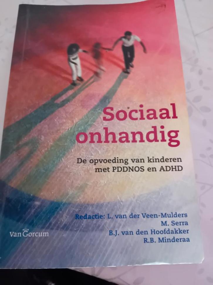 Sociaal onhandig, Boeken, Wetenschap, Zo goed als nieuw, Sociale wetenschap, Ophalen of Verzenden
