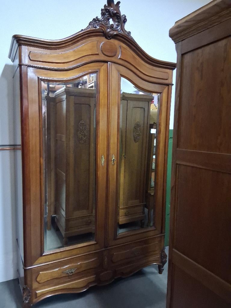 antieke mahonie 2 deurs spiegelkast linnenkast  met kuif, 100 tot 150 cm, 200 cm of meer, Zo goed als nieuw, Antiek mahonie 2 deurs en 1 deurs
