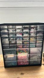 Ladenkastje incl kralen, Hobby en Vrije tijd, Ophalen, Zo goed als nieuw, Kraal