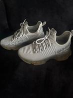 Steve Madden Maxilla Sneakers Maat 39, Kleding | Dames, Schoenen, Steve Madden, Ophalen of Verzenden, Grijs, Sneakers of Gympen