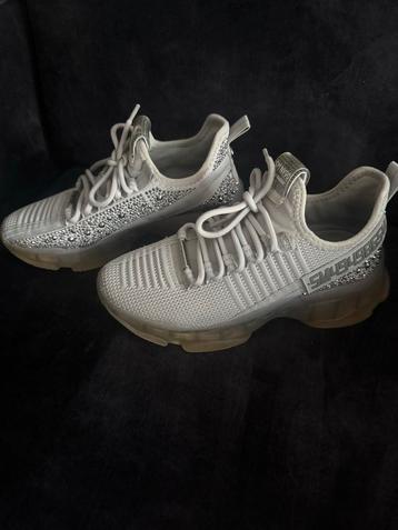 Steve Madden Maxilla Sneakers Maat 39 beschikbaar voor biedingen