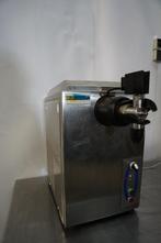 Sanomat slagroommachine slagroomautomaat - moet nieuw klepje, Ophalen, Gebruikt