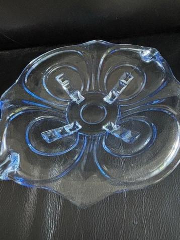 Art Deco Schaal - glas beschikbaar voor biedingen