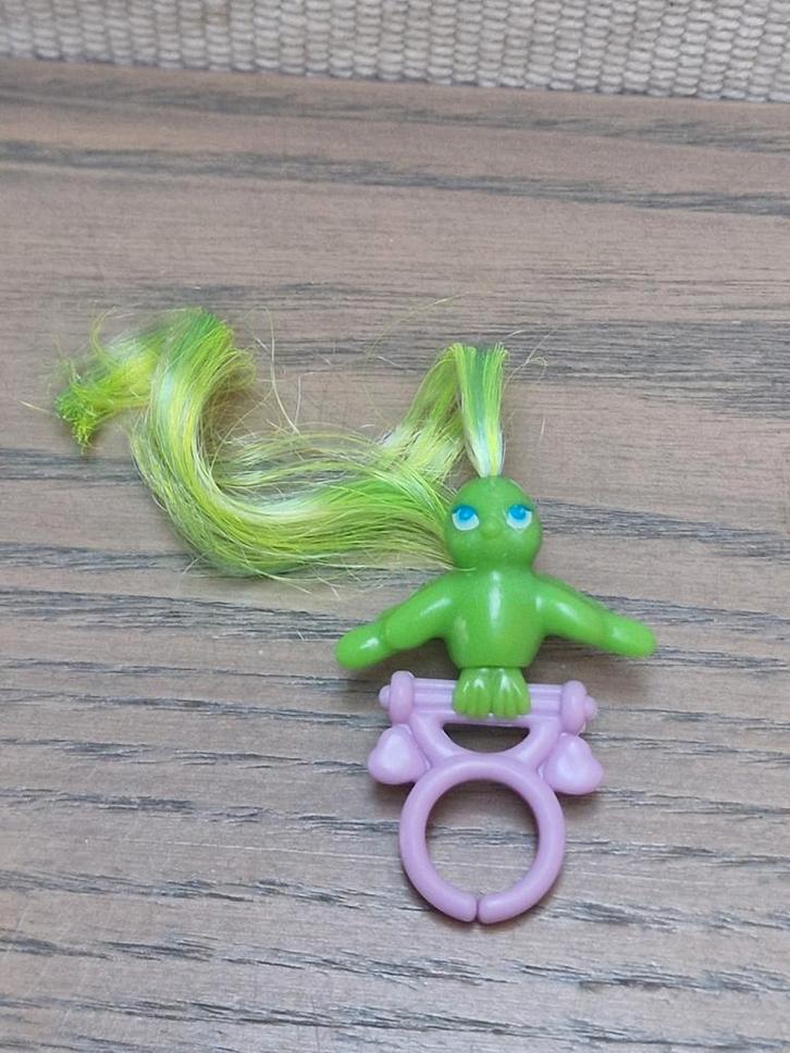 Vintage Hasbro teeny tiny tails Kuifstaartje Jewelry, Verzamelen, Poppetjes en Figuurtjes, Verzenden