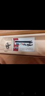 Greyhound bus .nieuw in.doos, Hobby en Vrije tijd, Modelauto's | 1:50, Ophalen of Verzenden, Nieuw, Bus of Vrachtwagen, Lion Toys