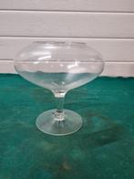 vaasje glas op voet, Huis en Inrichting, Woonaccessoires | Vazen, Ophalen of Verzenden, 'T Olde Gre-j, Info@toldegrej.nl, Endepoelstraat 20f Didam