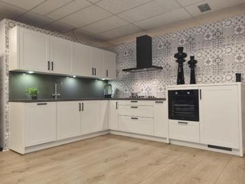 Uitverkoop! showroom keuken Bauformat beschikbaar voor biedingen