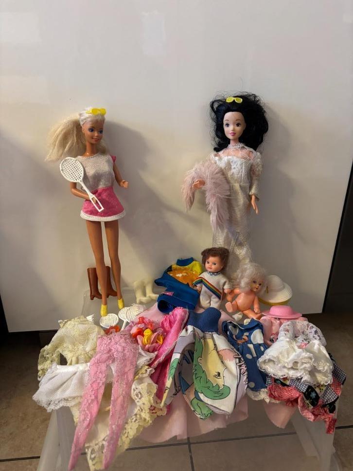 Set vintage Barbie, Kinderen en Baby's, Speelgoed | Poppen, Gebruikt, Barbie, Ophalen of Verzenden