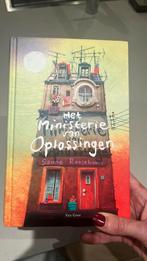 Het Ministerie van Oplossingen - Sanne Rooseboom, Boeken, Ophalen of Verzenden, Zo goed als nieuw