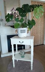 Brocante bijzettafel hoog (77cm) met Lade(Excl accesoires), Huis en Inrichting, Tafels | Bijzettafels, Ophalen, Zo goed als nieuw