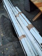GRATIS plinten en plafond latten, Doe-het-zelf en Verbouw, Hout en Planken, Ophalen, Gebruikt