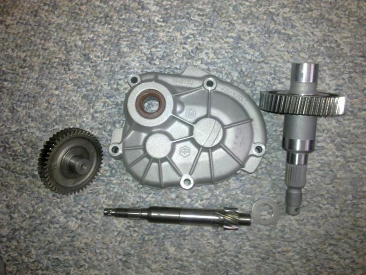 vertanding vespa lx s lxv et zip 98 snor 25 km 2 takt, Fietsen en Brommers, Brommeronderdelen | Scooters, Zo goed als nieuw, Vespa