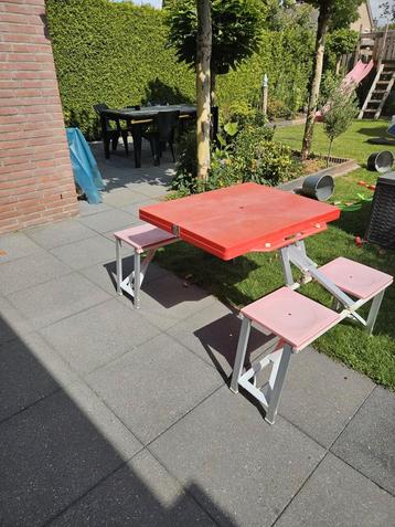 camping picknick tafel beschikbaar voor biedingen