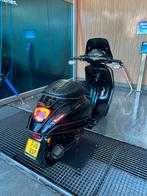 Vespa sprint full option, Fietsen en Brommers, Overige modellen, Maximaal 45 km/u, Ophalen of Verzenden, Zo goed als nieuw