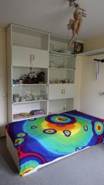 Eenpersoonsbed met bureau, ladekastje en kast, Ophalen, Gebruikt