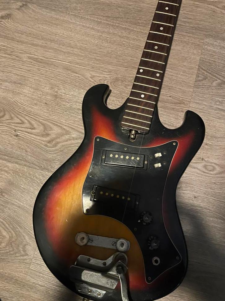 Kinor gitaar, Muziek en Instrumenten, Effecten, Zo goed als nieuw, Ophalen of Verzenden