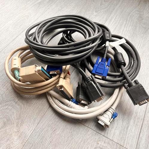 LOTJE kabels, waar onder LPT/serieel, VGA kabel, RS232 kabel, Computers en Software, Pc- en Netwerkkabels, Zo goed als nieuw, Ophalen of Verzenden