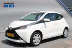 Toyota Aygo 1.0 VVT-i x-nav | Navigatie | Parkeercamera | Ai, Voorwielaandrijving, Stof, Gebruikt, Euro 6