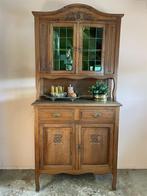 Smalle vintage houten buffetkast met groen glas-in-lood, Huis en Inrichting, Kasten | Buffetkasten, Ophalen, Eikenhout, 200 cm of meer