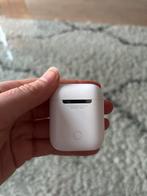 Apple AirPods 2 Draadloze Oplaadcase (Lightning), Ophalen of Verzenden, Gebruikt, Voeding