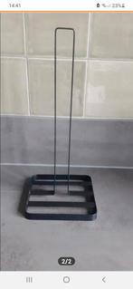 Zwart metalen keukenrolhouder, Ophalen, Zo goed als nieuw