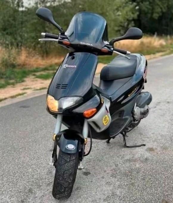 Gilera Runner GESTOLEN!!!! 6 Dec., Fietsen en Brommers, Brommers | Overige merken, Zo goed als nieuw, Ophalen of Verzenden