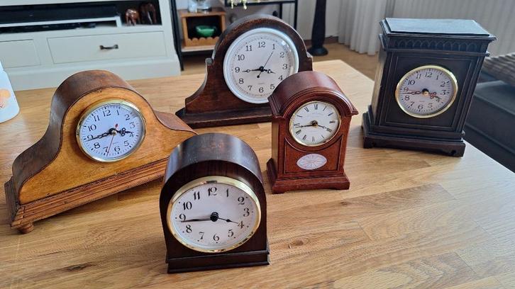 Klassieke tafelklokken set van 5 stuks, Antiek en Kunst, Antiek | Klokken, Ophalen of Verzenden