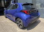 Toyota Yaris 1.5 Hybrid Dynamic Luxury | Stuur & stoel verwa, Euro 6, Blauw, 1490 cc, Bedrijf
