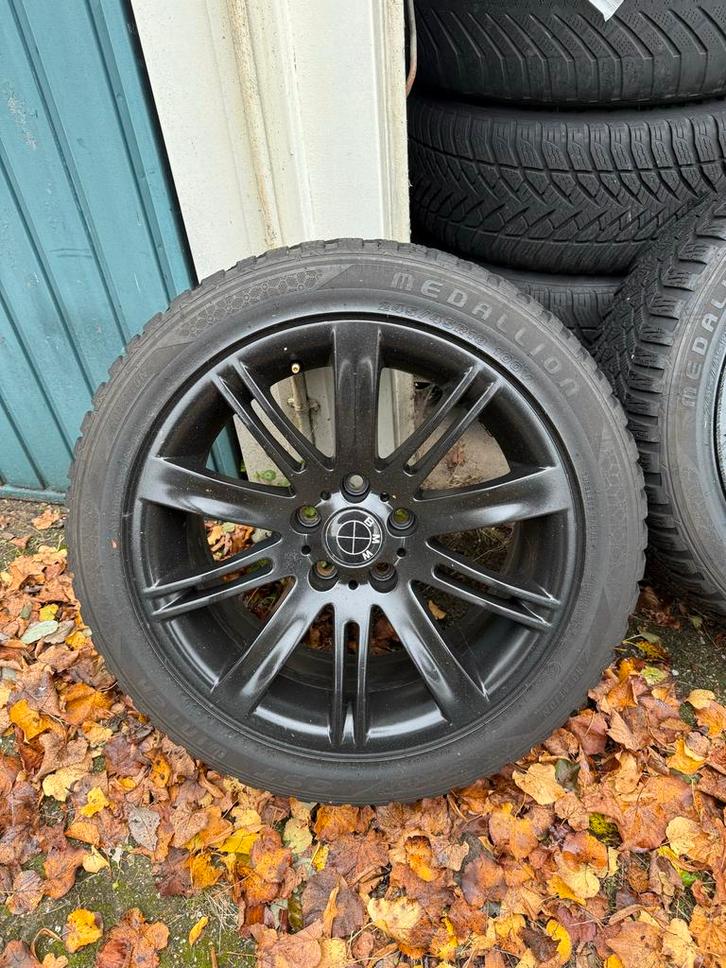 BMW e6x Breedset 18 inch winterbanden met velgen, Auto-onderdelen, Banden en Velgen, Banden en Velgen, Winterbanden, 18 inch, 245 mm