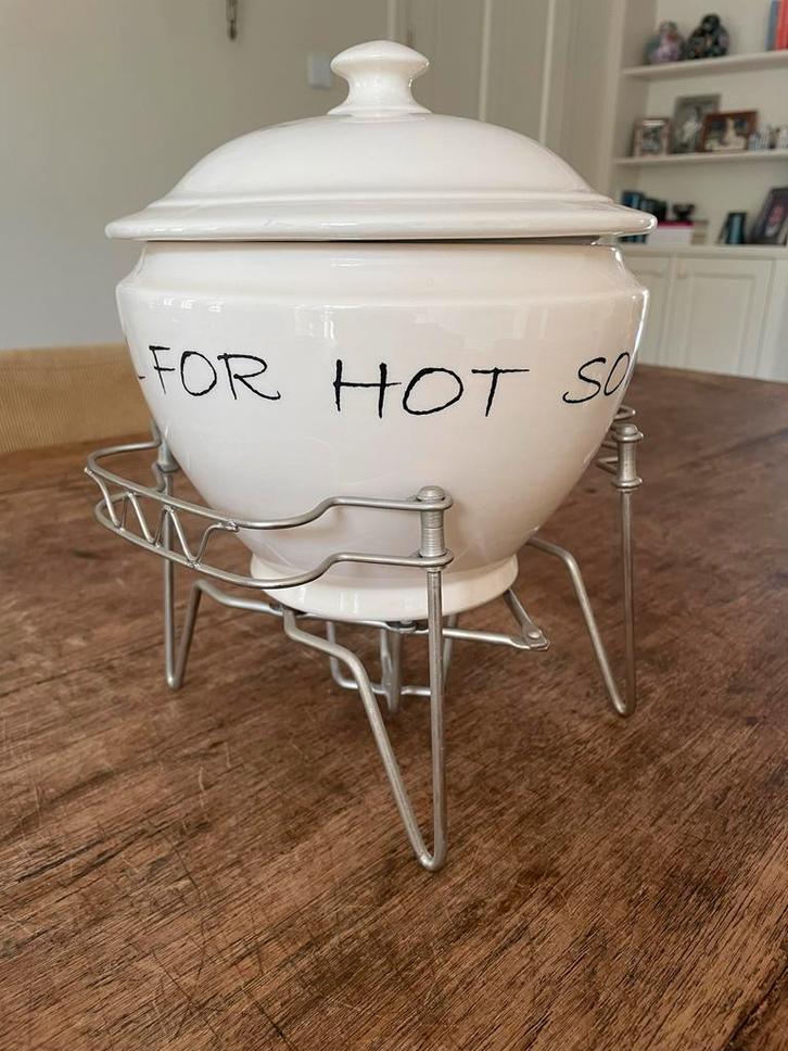 Soepterrine met houder van Riviera Maison, Huis en Inrichting, Keuken | Servies, Gebruikt, Overige stijlen, Ophalen of Verzenden