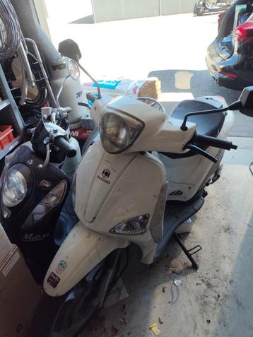 Sym en Piaggo scooter. beschikbaar voor biedingen