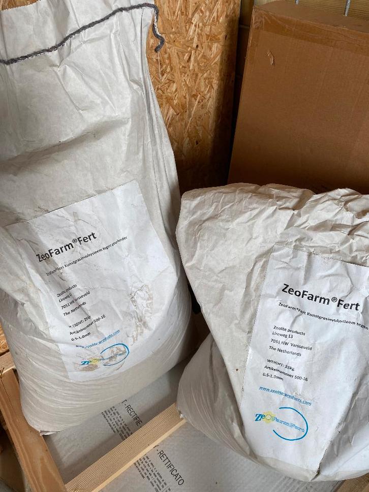 Zeoliet / Zeolite, Tuin en Terras, Gras en Kunstgras, Nieuw, Kunstgras, Minder dan 10 m², Ophalen