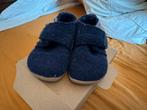Giesswein wollen sloffen pantoffels - donkerblauw - maat 23, Ophalen of Verzenden, Nieuw, Jongetje of Meisje, Slofjes