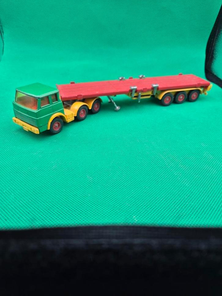 251 henschel f201s-2a v288 siku, Hobby en Vrije tijd, Modelauto's | Overige schalen, Zo goed als nieuw, Bus of Vrachtwagen, Ophalen of Verzenden