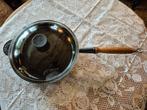 Le creuset sauteer/hapjes/ koekenpan, Ophalen, Zo goed als nieuw, Gietijzer, Koekenpan of Braadpan