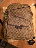 Gucci Rugtas - Stijlvol en praktisch!, Sieraden, Tassen en Uiterlijk, Tassen | Rugtassen, Overige merken, 25 tot 40 cm, Ophalen of Verzenden