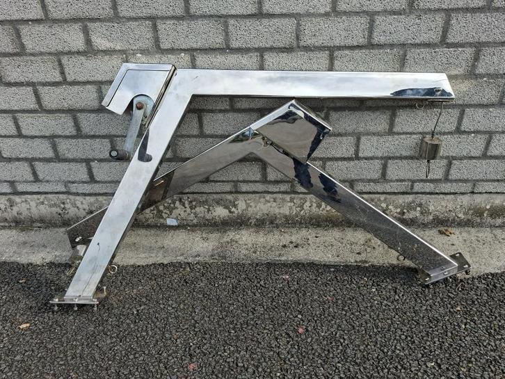Davits voor oa Pikmeer, Watersport en Boten, Bootonderdelen, Gebruikt, Overige typen, Zeilboot of Motorboot, Ophalen