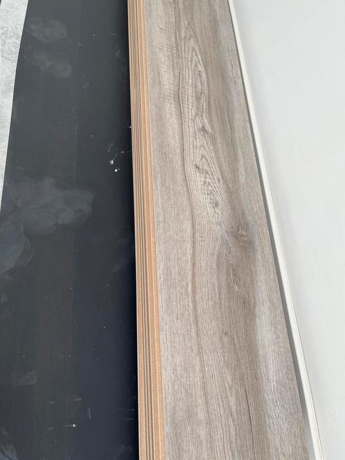 Laminaatvloer 70M2 + (6 maanden oud) uit elkaar gehaald, Doe-het-zelf en Verbouw, Vloerdelen en Plavuizen, Zo goed als nieuw, Laminaat