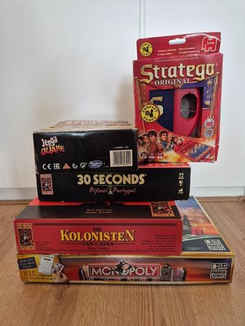 5 bordspellen - Catan,Monopoly,30 seconds,Stratego,Jenga  beschikbaar voor biedingen
