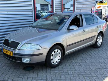 Skoda Octavia 1.6 75kw Ambiente AUTOMAAT beschikbaar voor biedingen