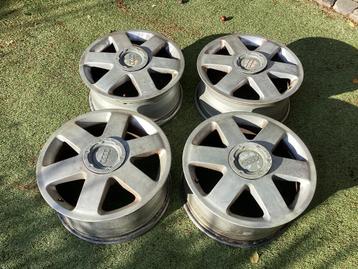 Set velgen Audi S3 17 inch beschikbaar voor biedingen