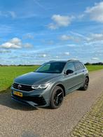 Volkswagen Tiguan Ehybrid 245pk R line Blackstyle, Stof, 1800 kg, Zwart, 245 pk