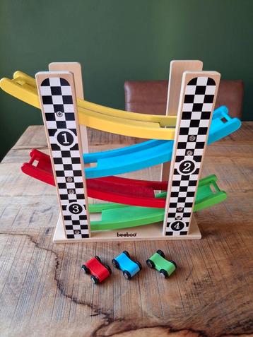 Beeboo beschikbaar voor biedingen