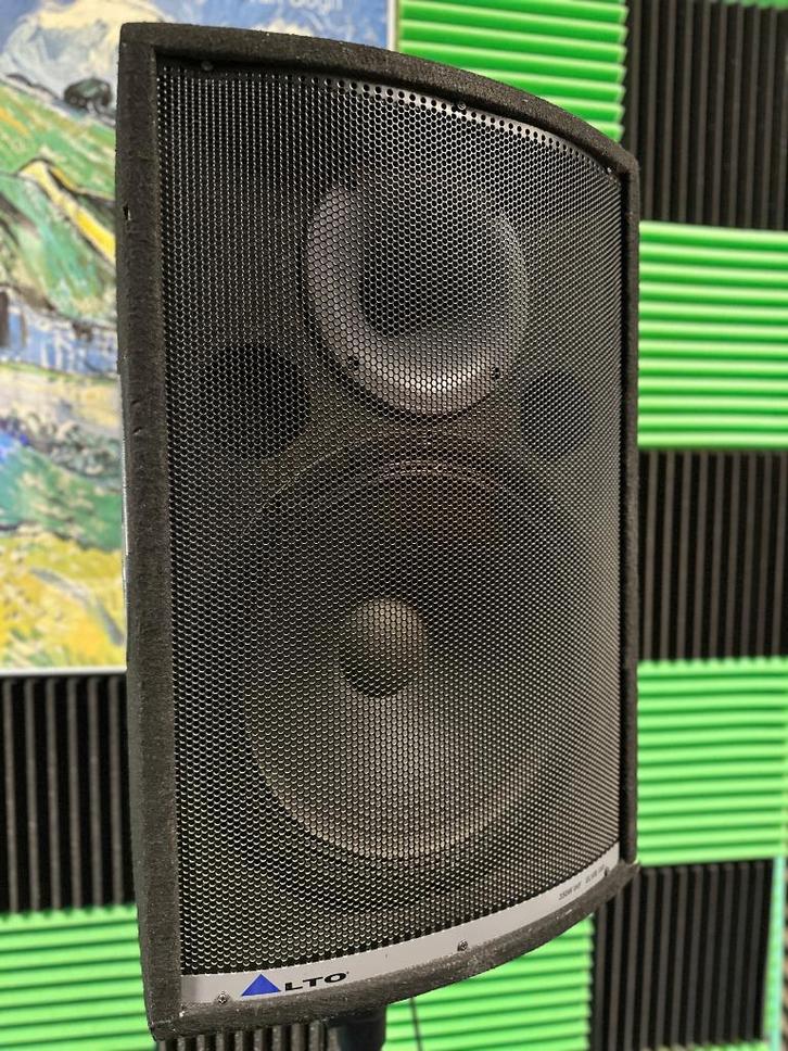 Set active Alto Elvis 15A speakers met zware K&M standers, Audio, Tv en Foto, Luidsprekers, Gebruikt, Front, Rear of Stereo speakers