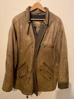 Coole oude Cameljas, leer., Ophalen, Gedragen