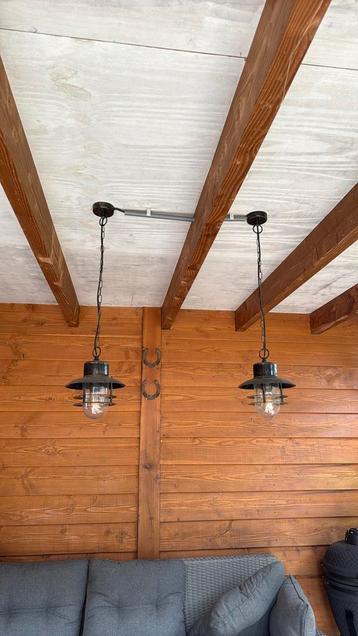 Retro hanglampen buiten beschikbaar voor biedingen