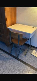 Antieke lessenaartje bureau met opbergruimte, Huis en Inrichting, Bureaus, Ophalen of Verzenden, Zo goed als nieuw