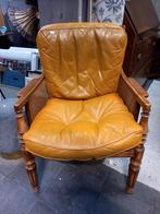 leren fauteuil okergeel, Antiek en Kunst, Antiek | Meubels | Stoelen en Banken, Ophalen