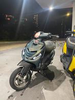 Piaggio zip 180lc, Fietsen en Brommers, Scooters | Piaggio, Ophalen, Zo goed als nieuw, Tweetakt, Zip