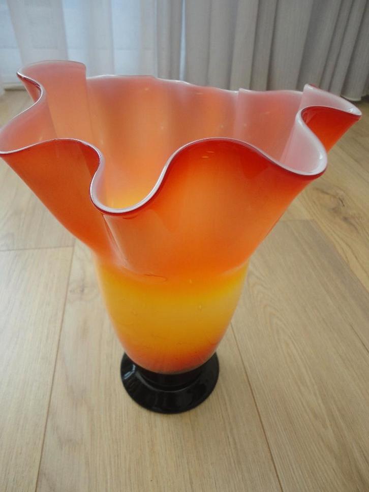 Schitterende zakdoekvaas, servetvaas muranovaas mutlicolor, Antiek en Kunst, Antiek | Glas en Kristal, Ophalen of Verzenden